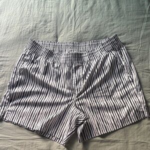 Striped Black and White, Tan Women's Shorts Old Navy StretchTech